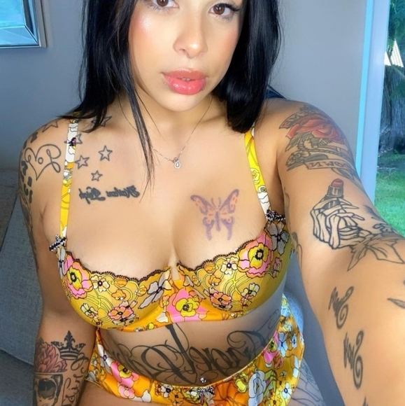 Savage X Fenty Flower Poppy Print Bra & Brazilian Panty Set - Picture 9 of 13